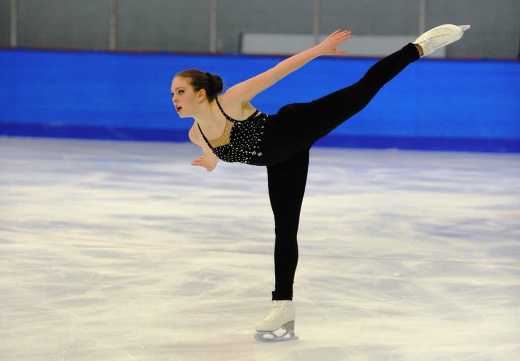 « Mes études passent avant le patinage artistique » – Laurie Sherman
