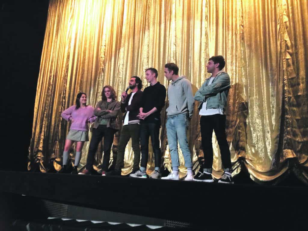 Xavier Dolan et sa bande en visite à Sainte-Adèle