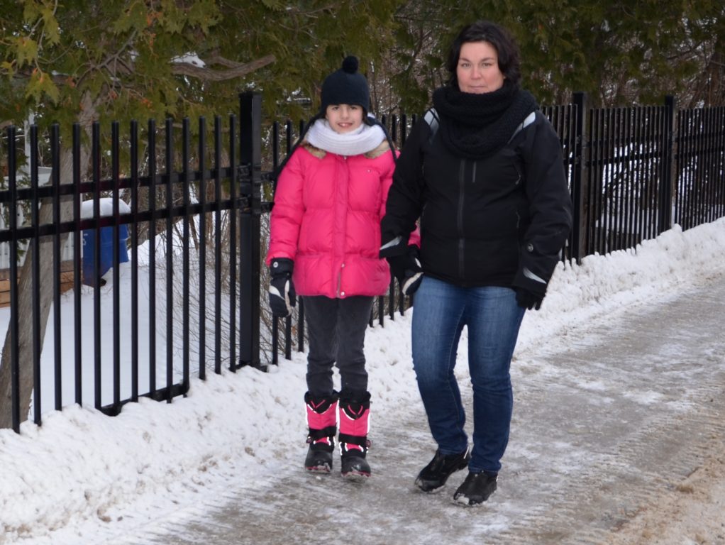 Une élève autiste oubliée dans la cour d’école