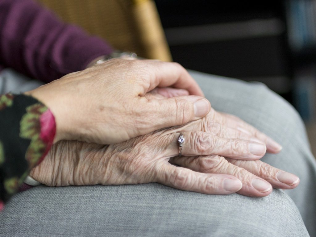 Certains proches aidants pourront aller dans les CHSLD