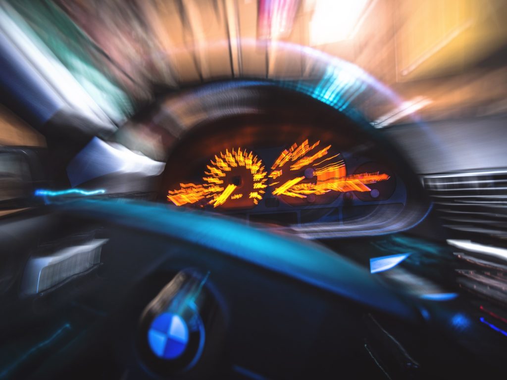 Encore de grands excès de vitesse sur les routes
