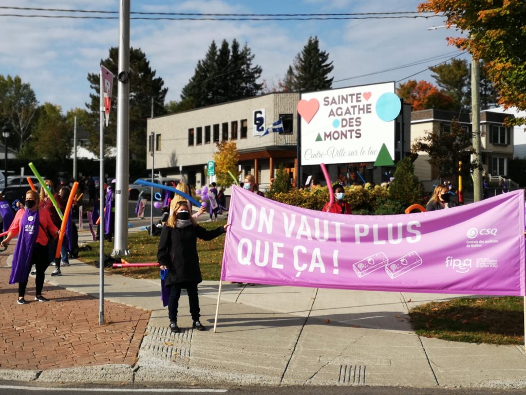 Importante manifestation à Ste-Agathe des services de garde en milieu familial