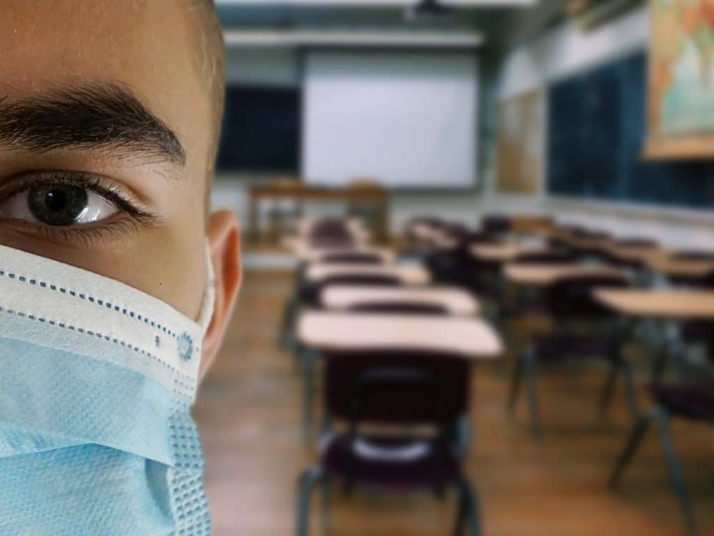 Nouveaux resserrements des mesures sanitaires en zone rouge