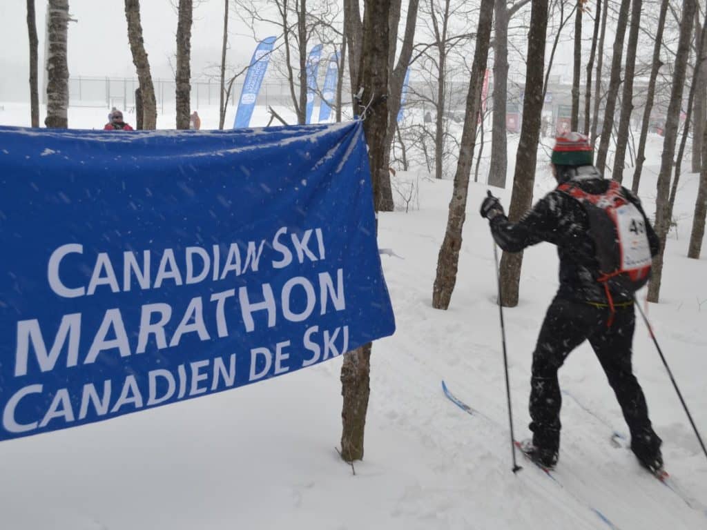 Un marathon canadien de ski virtuel qui attire
