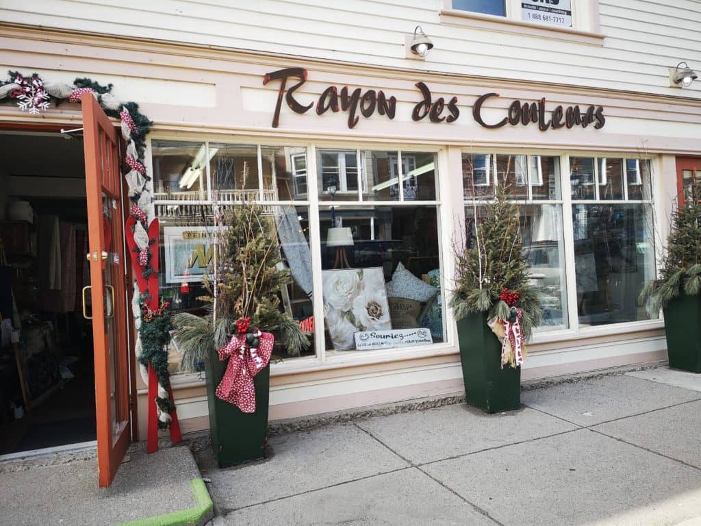 Le Rayon des Couleurs : traverser les couches du temps