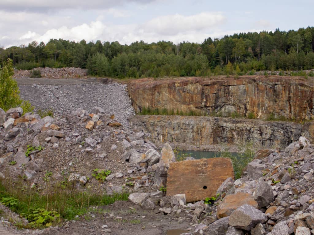 Exploitation minière: inquiétude généralisée autour des lacs de la région