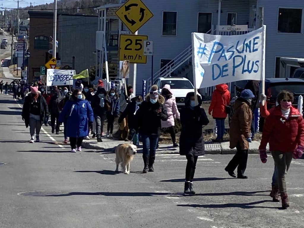 Mobilisation contre la violence conjugale et les féminicides