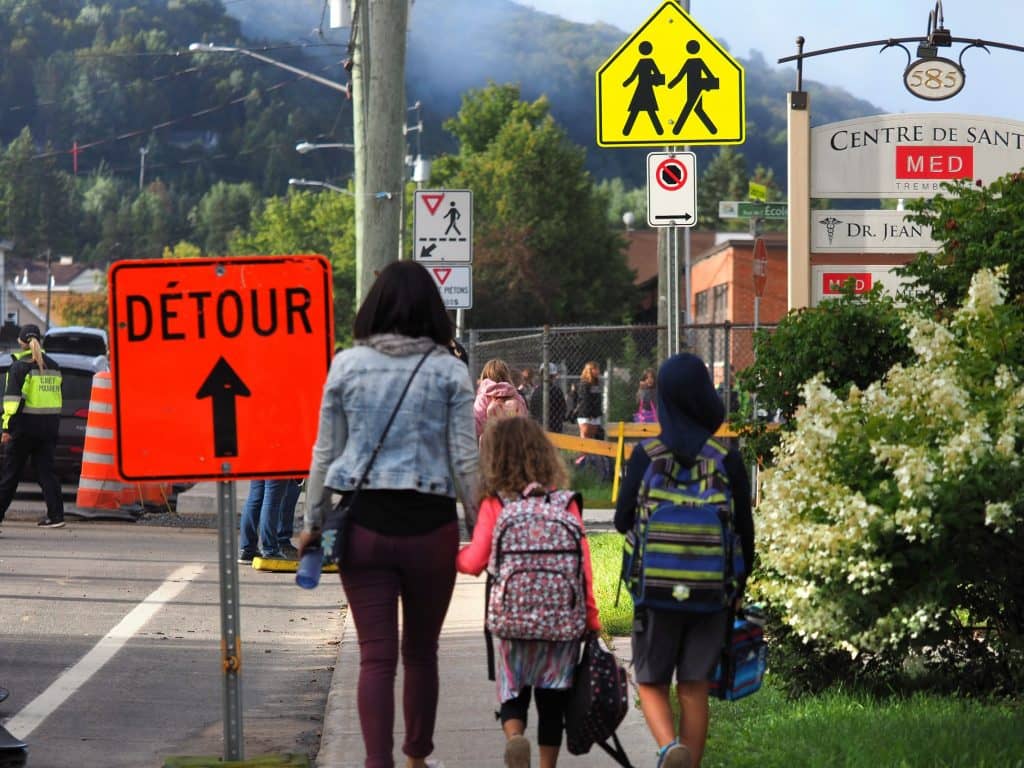 Ohé les parents! L’alarme a sonné!