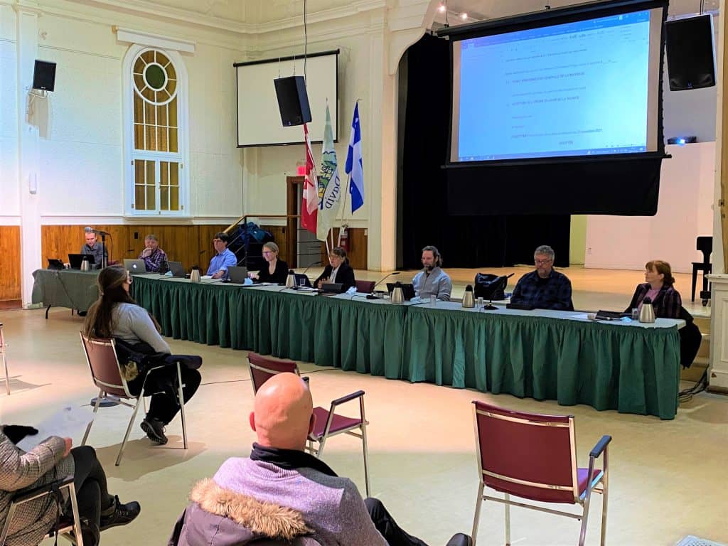 Premier conseil municipal pour la nouvelle équipe à Val-David