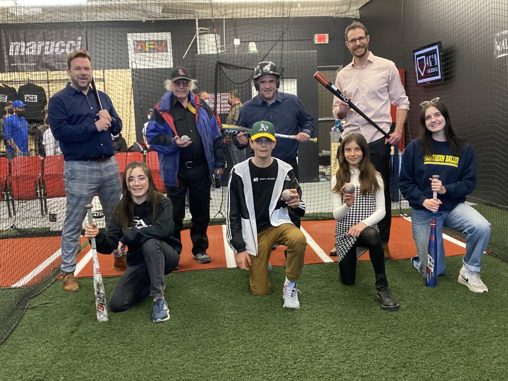 La soirée VIP du Centre de baseball 46 N frappe un circuit