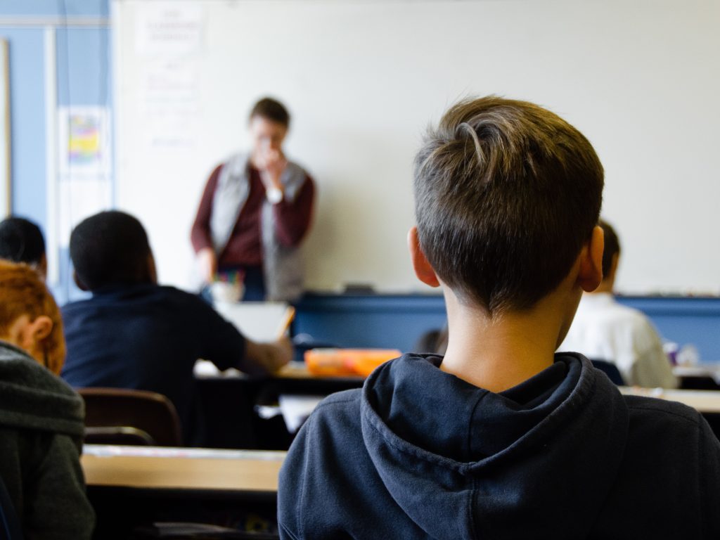 Des écoles à bâtir dans la région
