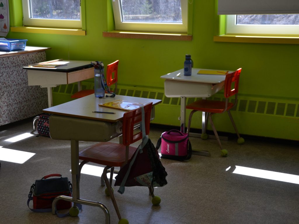 Pas d’électricité dans quatre écoles
