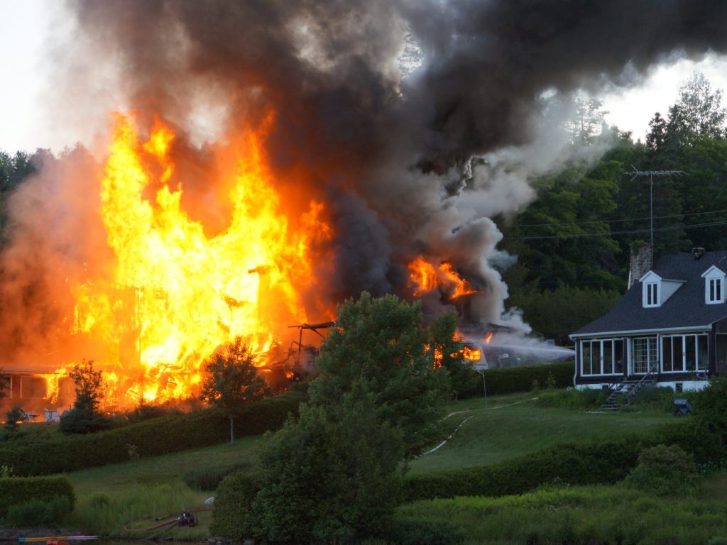 Gros incendie à Val-David
