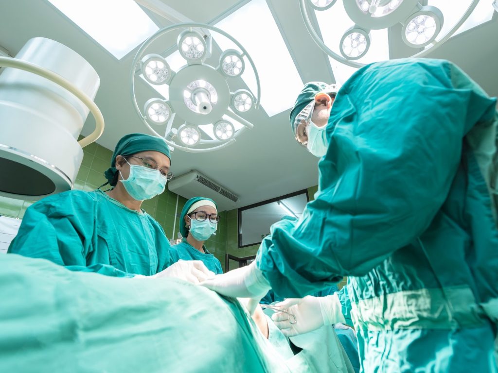 Les usagers peuvent mieux récupérer après la chirurgie