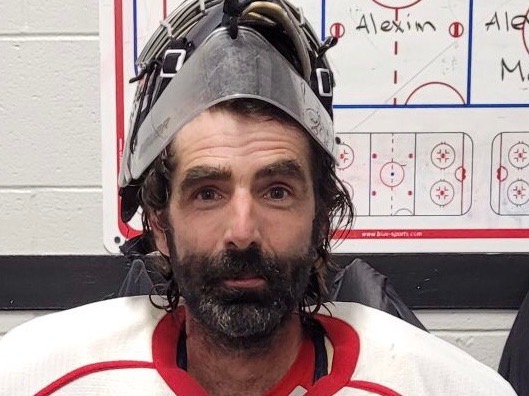 Hockey Couche-Tard : Subaru se qualifie pour la finale !