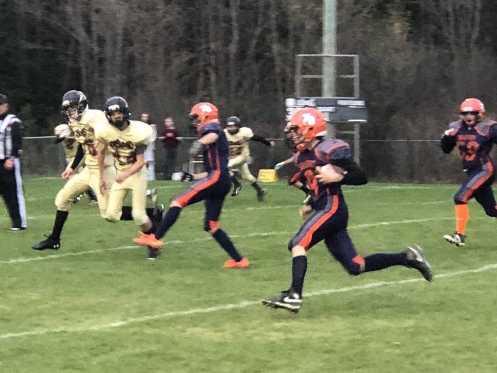 Les Des Monts tout feu, tout flamme pour leur premier match à domicile