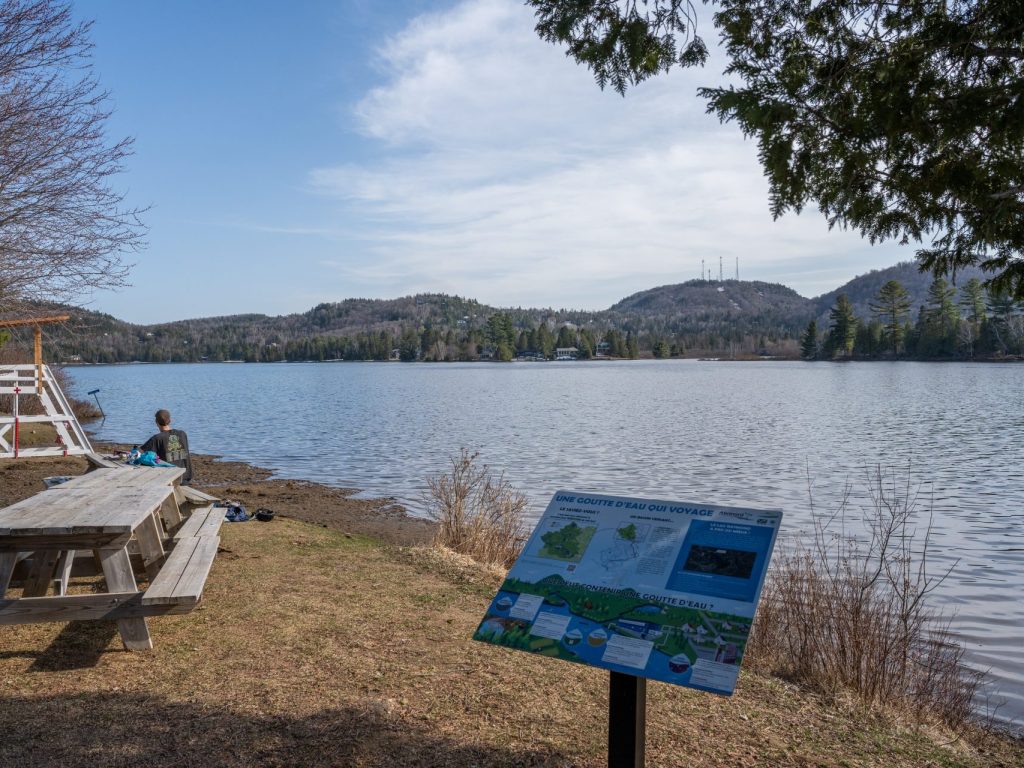 Fermeture immédiate de la plage du lac Raymond à Val-Morin