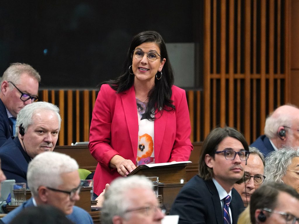 « Ottawa laisse nos enfants sur leur faim », déplore la députée Marie-Hélène Gaudreau