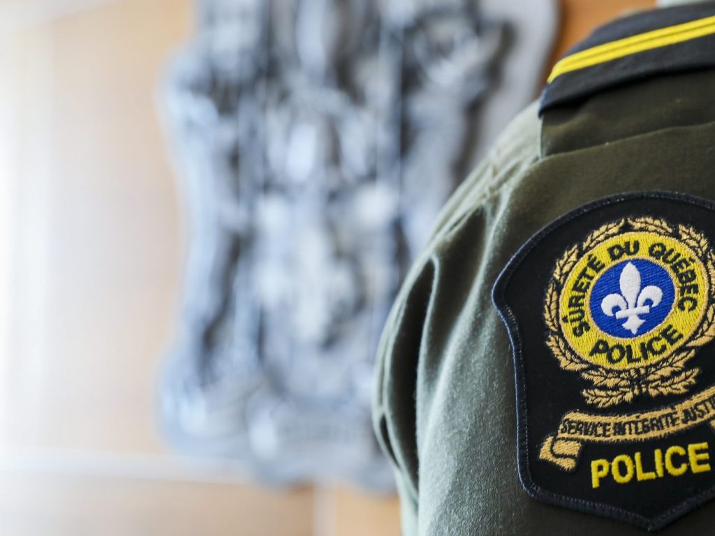 Un homme attaqué dans un stationnement à Val-David