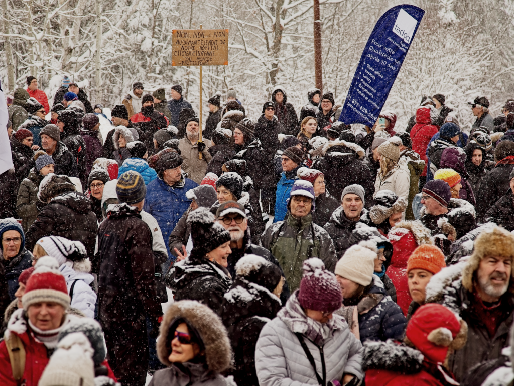La Rouge manifeste contre la fermeture partielle de l’urgence de Rivière-Rouge