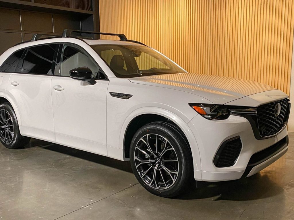 Le Mazda CX-70 2025 retranche une rangée de sièges au CX-90