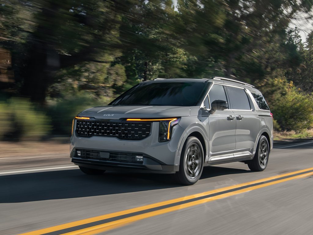 La Kia Carnival 2025 sera offerte avec une motorisation hybride