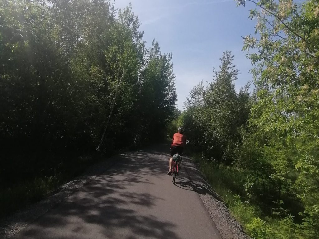 Une cycliste remercie les secours de lui avoir sauvé la vie