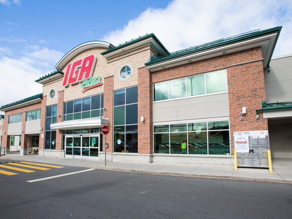 IGA Extra Martin Bouchard fête 10 ans de succès et d’engagement communautaire