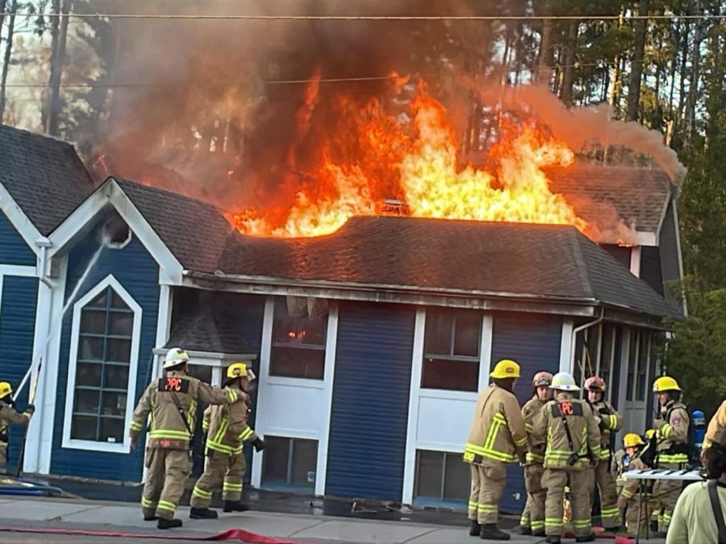 MISE À JOUR : Incendie au CPE des Rires