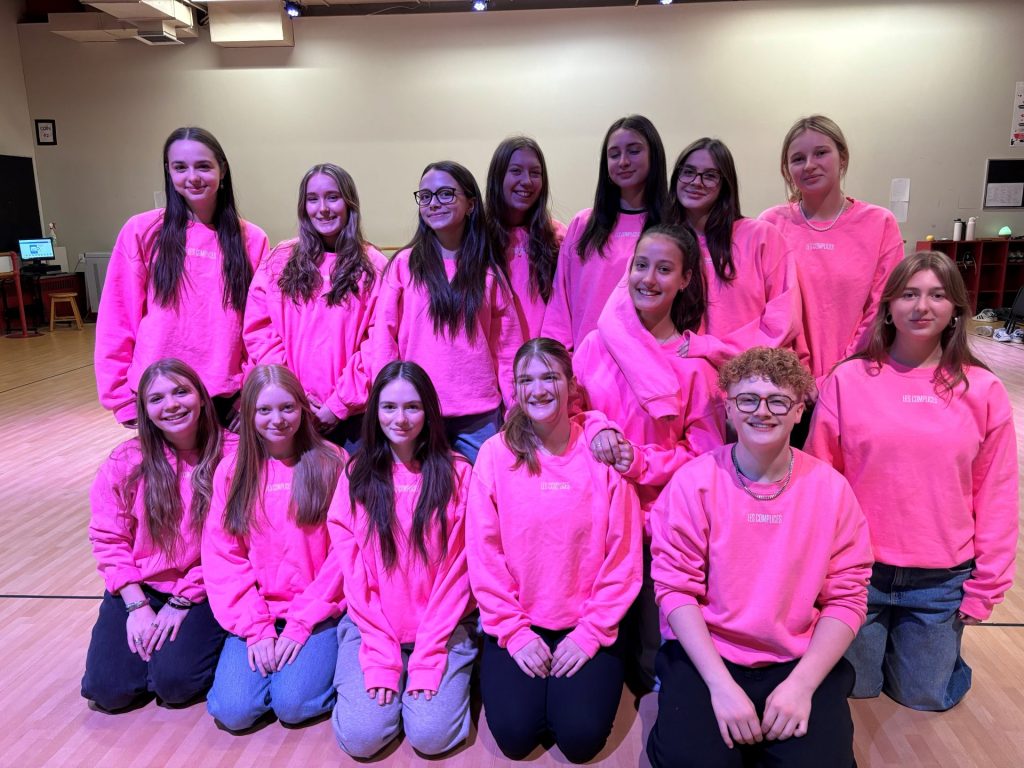 Les 14 danseurs du programme Danse-études école secondaire Augustin-Norbert-Morin qui participeront au spectacle.
Haut : Alexane Pigeon, Rose Briand, Mia Fournier-Filion, Clara Bonneville, Jade Mercier-Dimaurizio, Delphine M. Turgeon, Rosa Blanchette
Bas : Lauralie Dumesnil, Jeanne Potvin, Angélie Major-Varallo, Gabrielle Cliche, Alyssa Marion, Loïk Lavigne et Camille Bourque
Photo gracieuseté