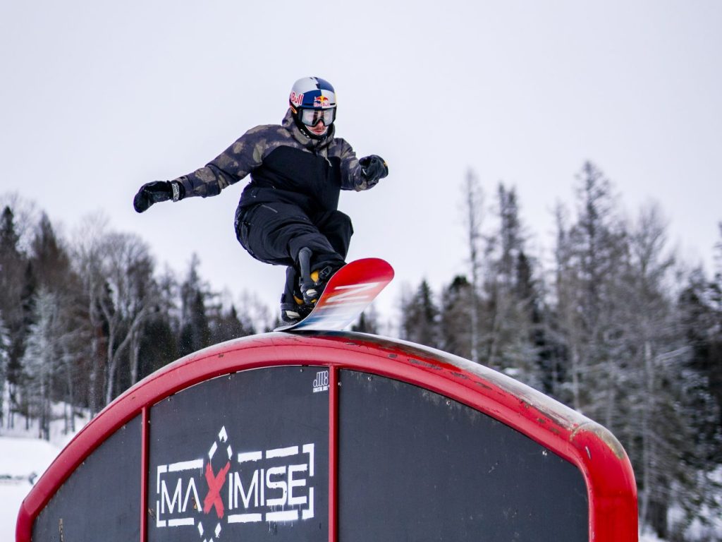 Le JAM ROYAL : une célébration du snowboard et du freeski à Maximise
