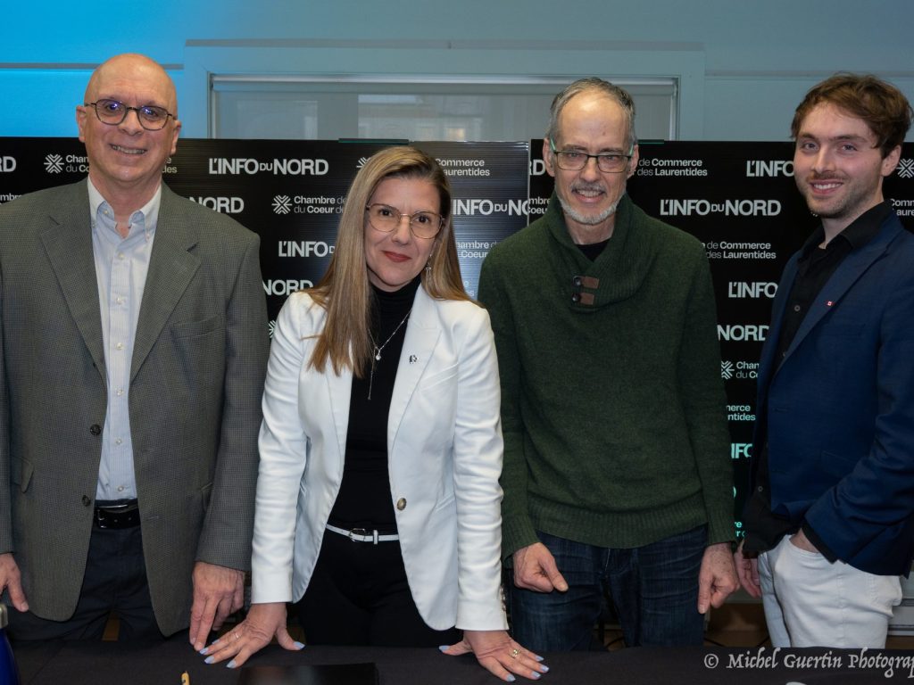 Quatre candidats présents… et un absent