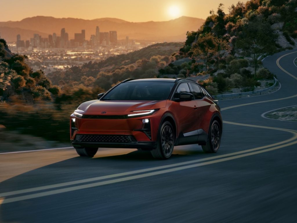 Toyota annonce le retour du nom C-HR en 2026, mais en tant que véhicule électrique